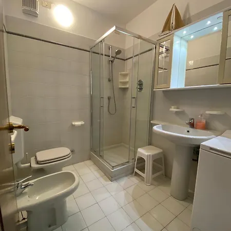 Monolocale Con Balcone, Comodo Al Mare, Posto Auto Privato Apartmán *