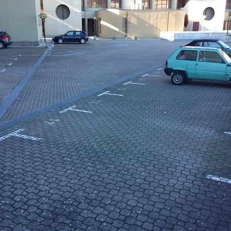 Monolocale Con Balcone, Comodo Al Mare, Posto Auto Privato Apartment